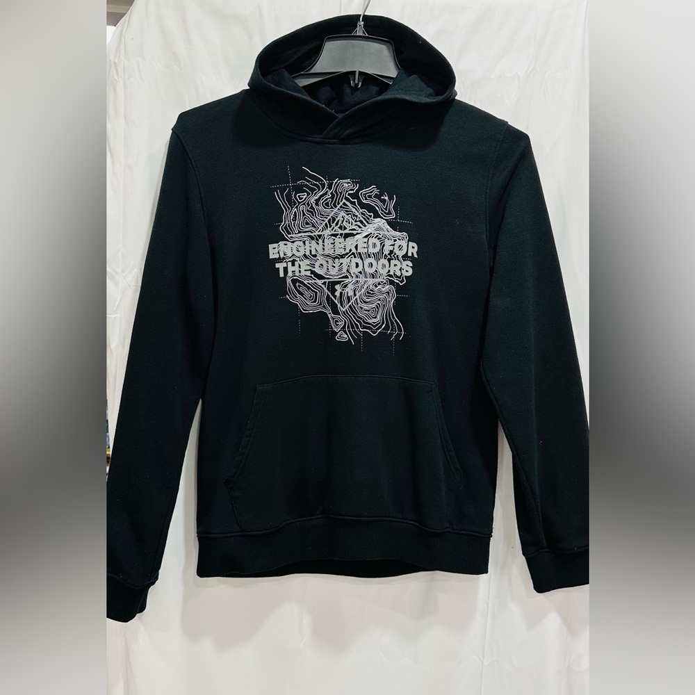 UNDER ARMOUR Youth Boy Hoodie Sweatshirt XL Black "Engineered for Outdoors"